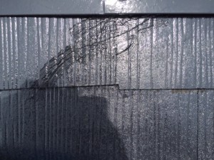 屋根ひび割れ補修