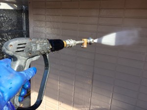 外壁の水洗い中