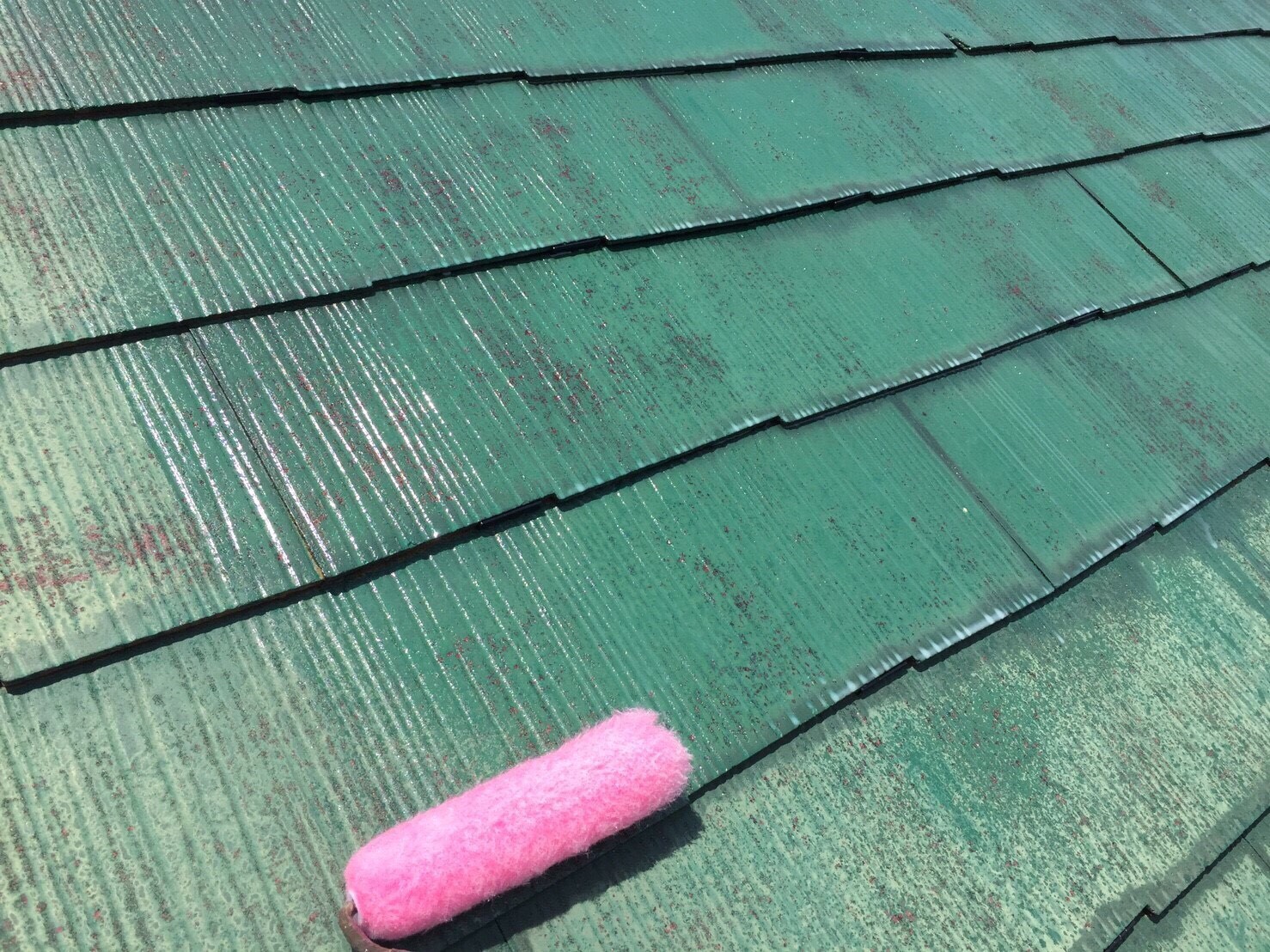 外壁の塗装（下塗り）