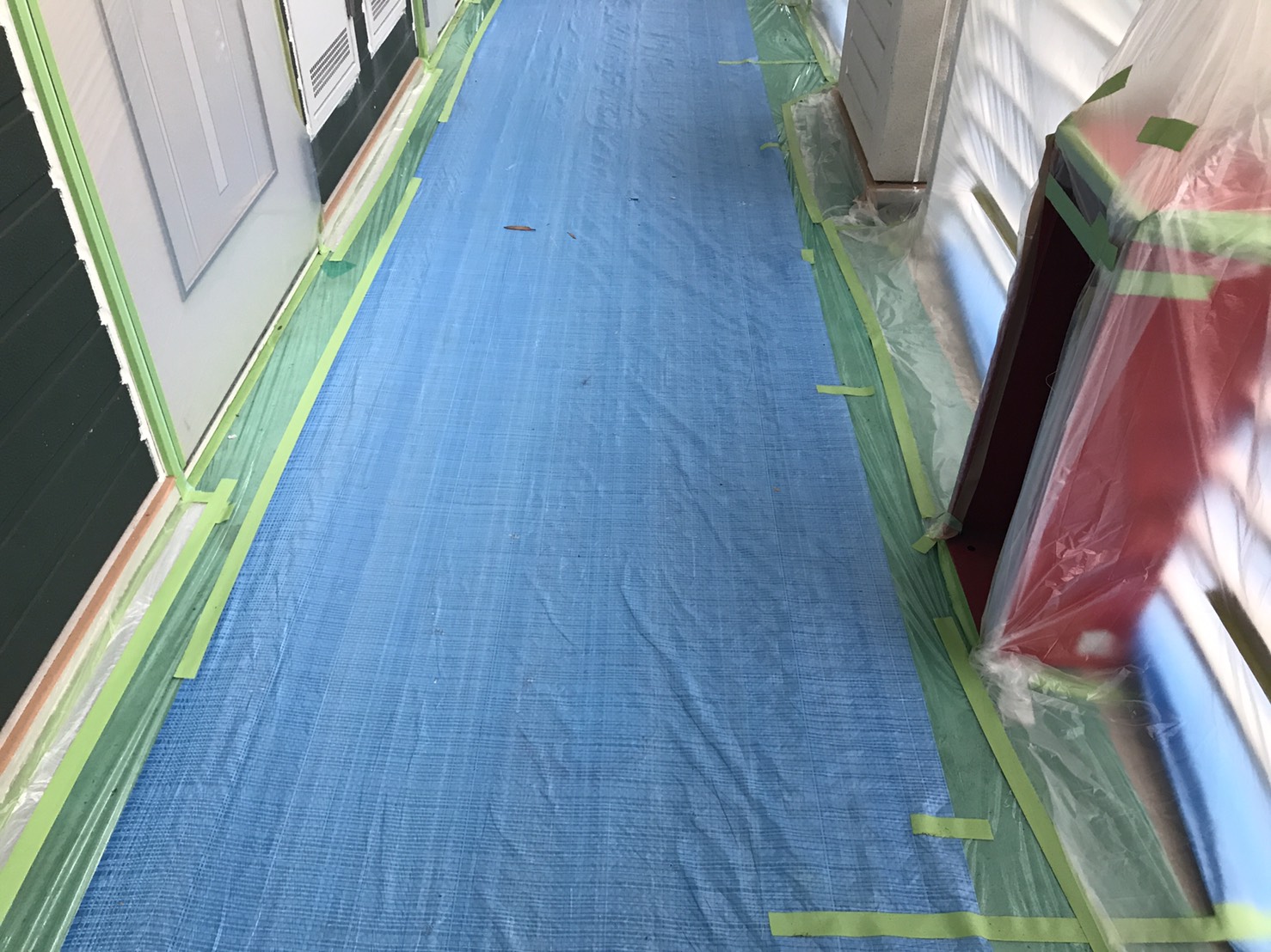 共用箇所など各部養生作業