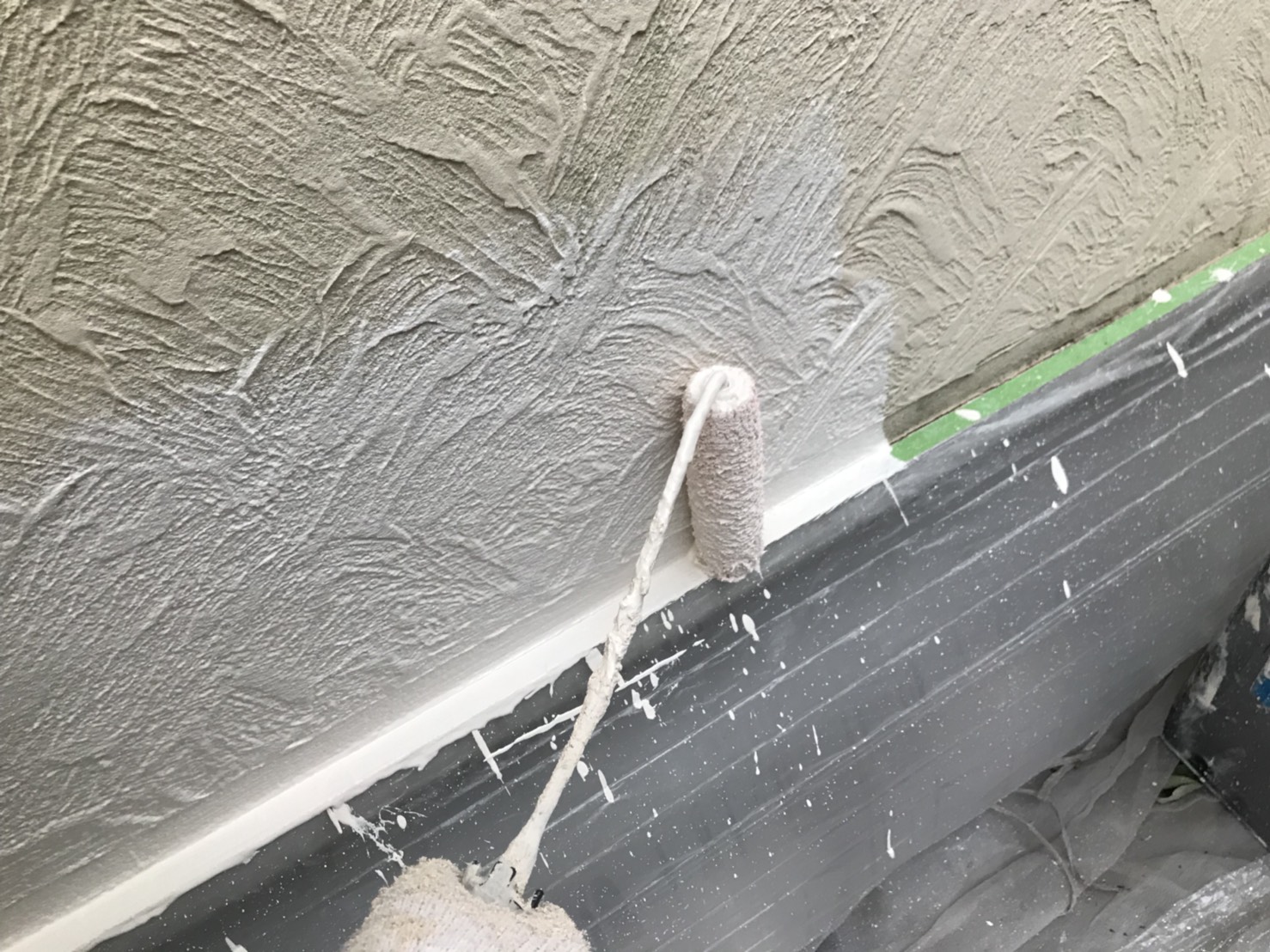 ジョリパット塗料を塗布