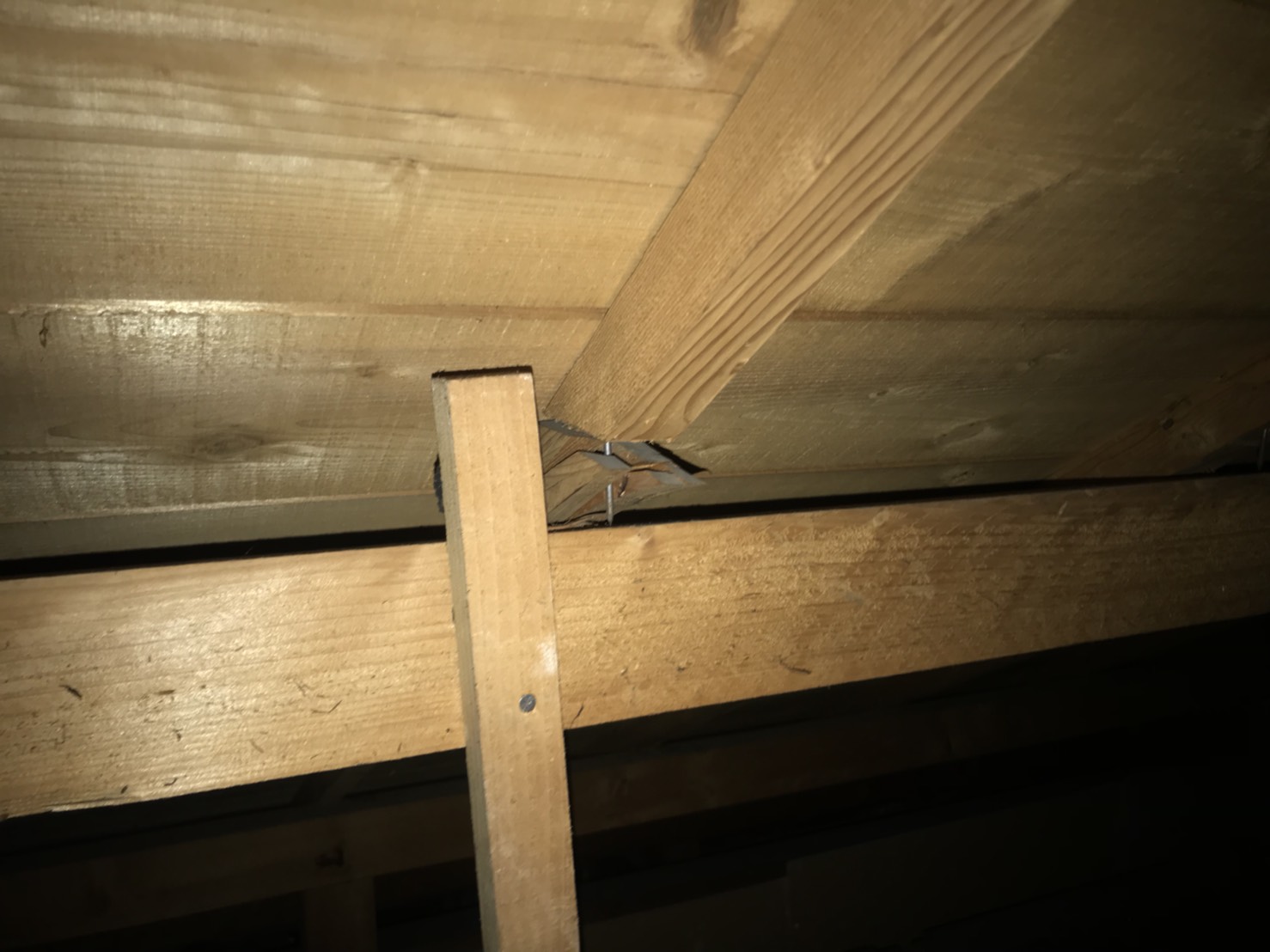 屋根裏からの漏水