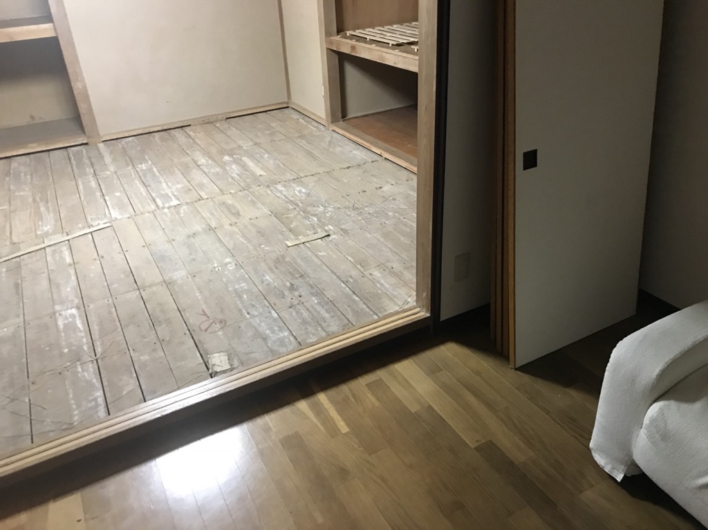 和室と洋室の仕切り