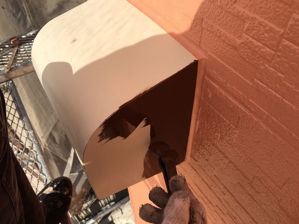 換気フードの上塗り