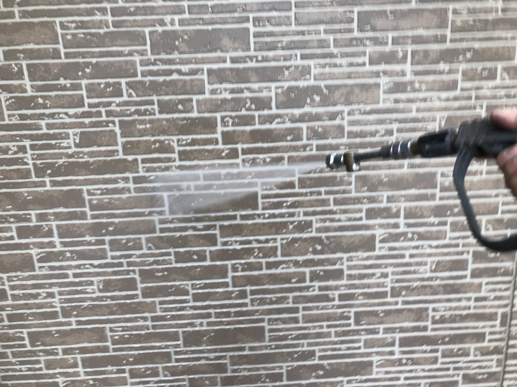 外壁の高圧洗浄