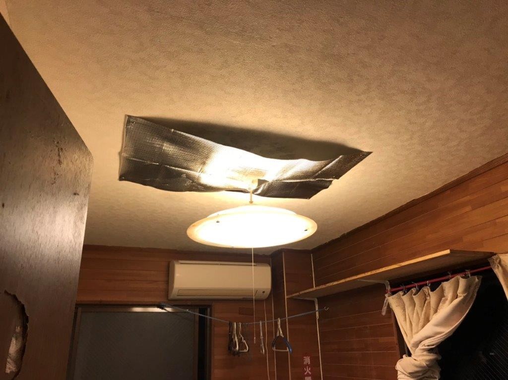 天井からの雨漏り